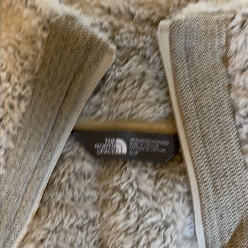 Cozy North Face jacket - Picture 3 of 4